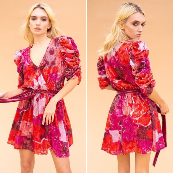 BTFL- Life Calina All Over Floral Sequin Puffed Sleeve Mini Dress Size M - Picture 1 of 11